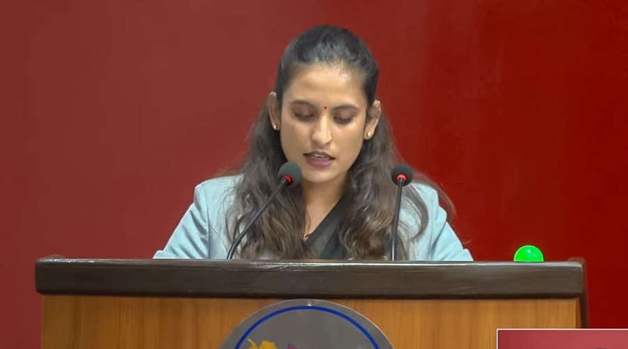 ‘ब्लु बस’ महिलाको सुरक्षाका लागि आवश्यक पहल, विभाजन वा प्रचारको नीति होइन : मन्त्री बादी